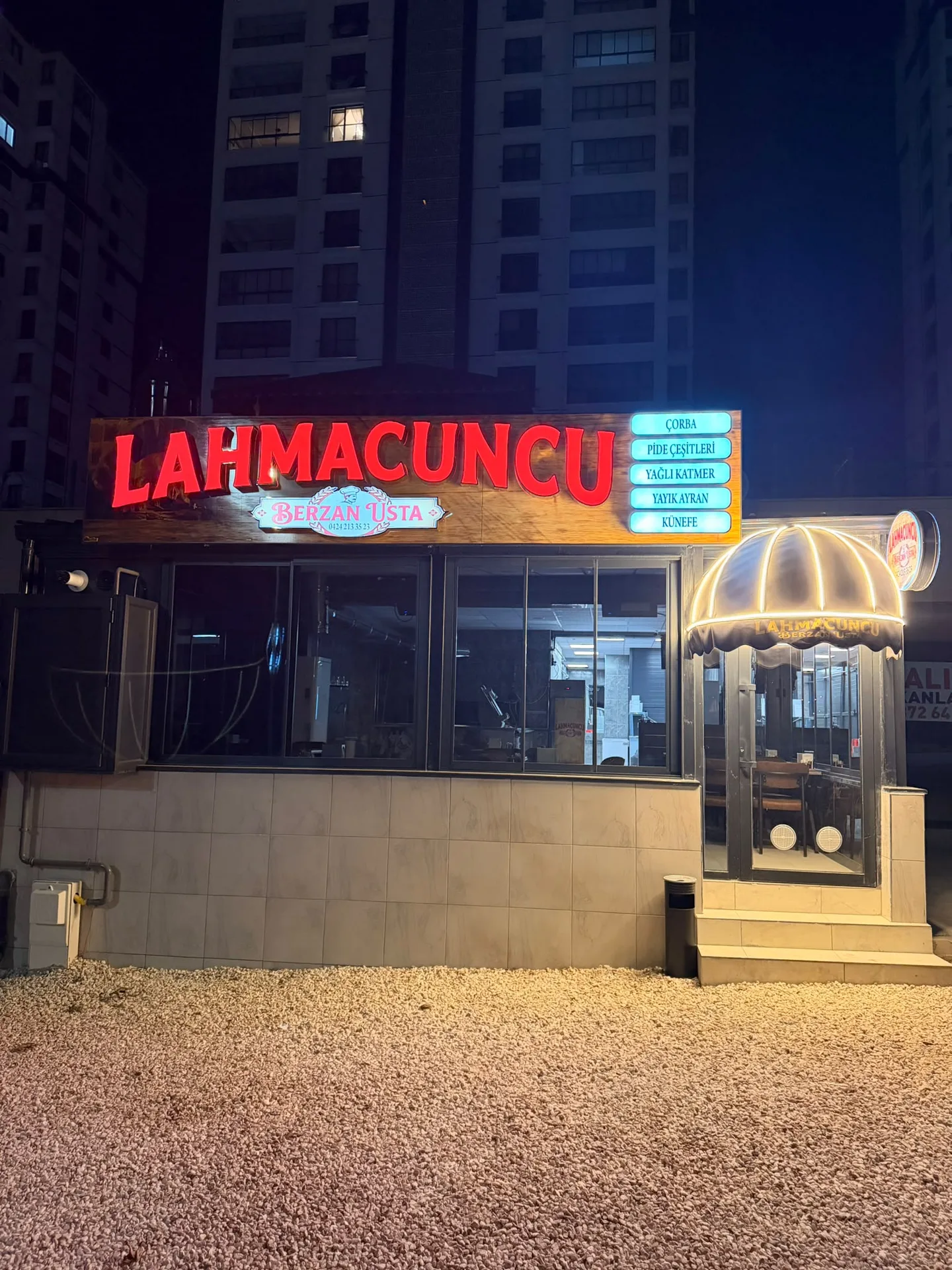 Elazığ lahmacun sunumu